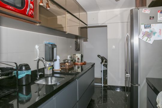 Cozinha e Área de Serviço de apartamento à venda com 2 quartos, 75m² em Perdizes, São Paulo