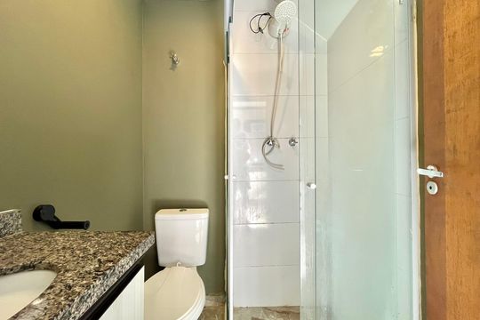 Banheiro de apartamento à venda com 1 quarto, 32m² em Vila Santa Catarina, São Paulo