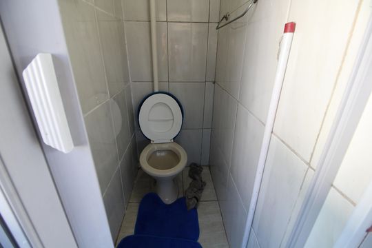 Banheiro de Serviço de casa de condomínio à venda com 2 quartos, 125m² em Taquara, Rio de Janeiro