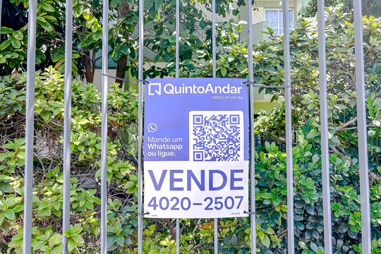 Plaquinha de apartamento à venda com 2 quartos, 50m² em Vila Carrão, São Paulo