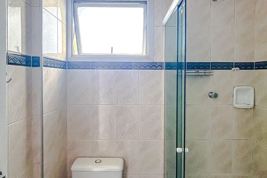 Banheiro de apartamento à venda com 2 quartos, 50m² em Vila Carrão, São Paulo