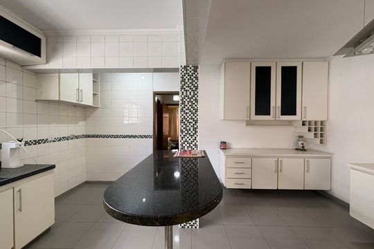 Cozinha de casa à venda com 4 quartos, 250m² em Vila Albertina, São Paulo