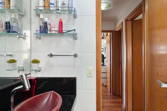 Banheiro - Suíte  de apartamento para alugar com 3 quartos, 99m² em Jardim do Mar, São Bernardo do Campo