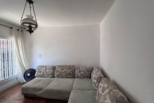 Sala de estar de casa à venda com 2 quartos, 125m² em Veleiros, São Paulo