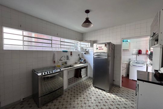 Cozinha  de casa à venda com 2 quartos, 125m² em Veleiros, São Paulo