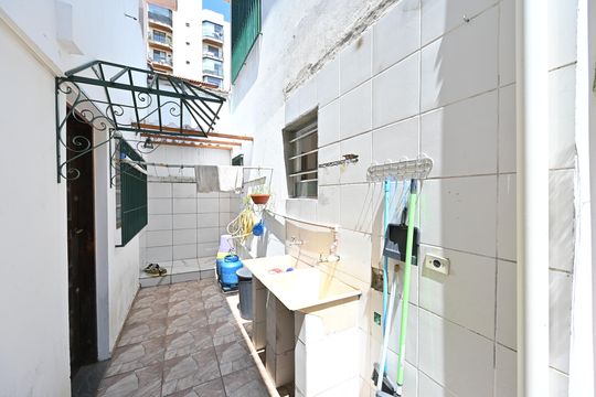 Lavanderia de casa à venda com 3 quartos, 200m² em Planalto Paulista, São Paulo