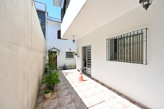 Garagem de casa à venda com 3 quartos, 200m² em Planalto Paulista, São Paulo