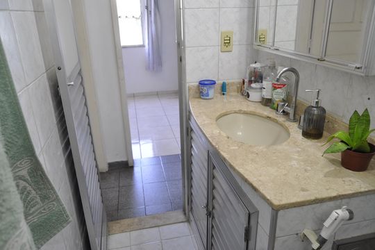 Apartamento à venda com 2 quartos, 50m² em Inhaúma, Rio de Janeiro