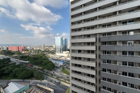 Sacada de apartamento para alugar com 2 quartos, 69m² em Parque Industrial Tomas Edson, São Paulo