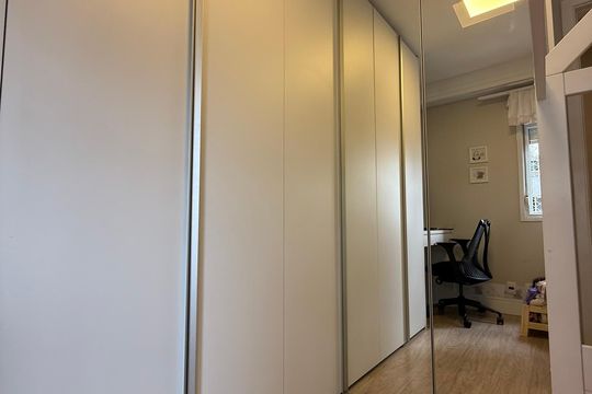 Quarto 2 de apartamento para alugar com 2 quartos, 69m² em Parque Industrial Tomas Edson, São Paulo