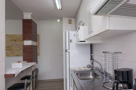 Cozinha  de apartamento para alugar com 2 quartos, 63m² em Santo Antônio, Porto Alegre