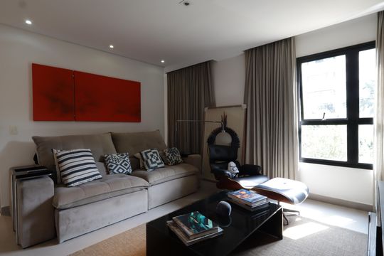 Sala de apartamento à venda com 2 quartos, 70m² em Vila Suzana, São Paulo