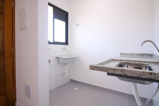 Apartamento para alugar com 2 quartos, 34m² em Vila Antonieta, São Paulo