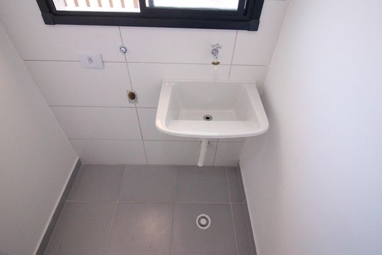 Apartamento para alugar com 2 quartos, 34m² em Vila Antonieta, São Paulo