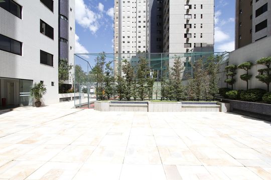 Área comum de apartamento para alugar com 4 quartos, 185m² em Belvedere, Belo Horizonte