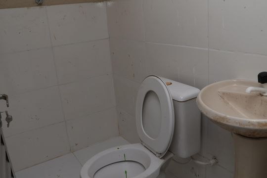 Banheiro da Suíte de casa para alugar com 1 quarto, 45m² em Setor Central, Goiânia