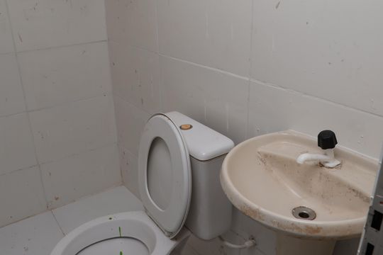 Banheiro da Suíte de casa para alugar com 1 quarto, 45m² em Setor Central, Goiânia