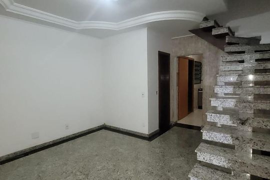 Casa à venda com 2 quartos, 85m² em Chácara Mafalda, São Paulo