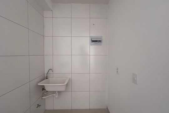 Área de serviço  de apartamento para alugar com 2 quartos, 34m² em Usina Piratininga, São Paulo
