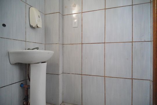 Banheiro de apartamento para alugar com 1 quarto, 45m² em Campina, São Leopoldo