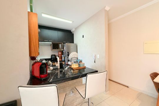 Cozinha de apartamento à venda com 2 quartos, 59m² em Medeiros, Jundiaí