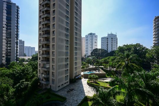 Vista de apartamento à venda com 4 quartos, 350m² em Vila Andrade, São Paulo