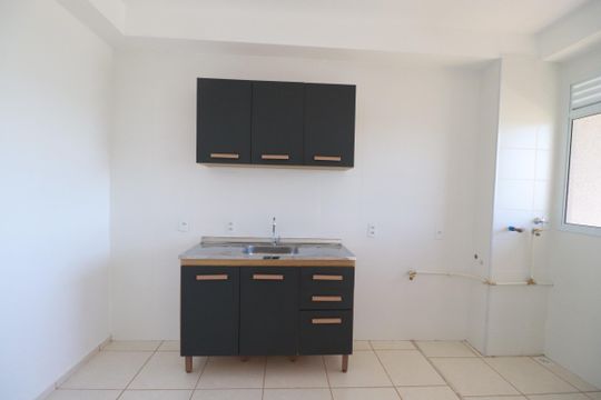 Cozinha  de apartamento para alugar com 2 quartos, 50m² em Maubisa, Ribeirão Preto