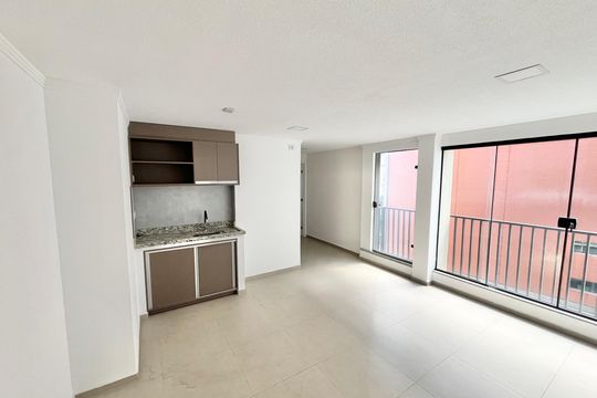 Sala/Quarto/Cozinha de kitnet/studio para alugar com 1 quarto, 31m² em Santana, São Paulo