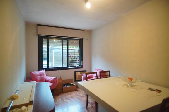Sala de apartamento à venda com 2 quartos, 60m² em Vila Jardim, Porto Alegre
