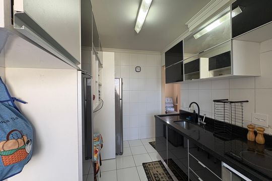 Cozinha de apartamento à venda com 2 quartos, 49m² em Jardim Felicidade (zona Oeste), São Paulo