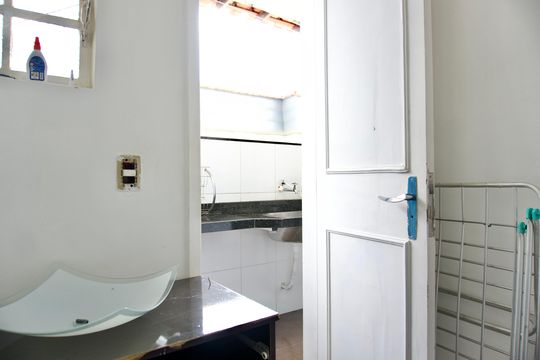 Quarto de Serviço de apartamento para alugar com 3 quartos, 95m² em Cidade Nova, Belo Horizonte