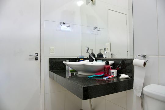 Banheiro Social de apartamento para alugar com 3 quartos, 95m² em Cidade Nova, Belo Horizonte