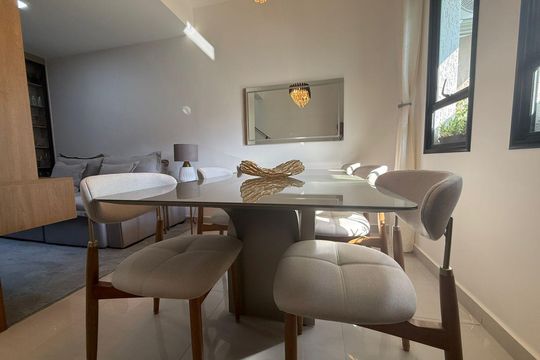 Sala de casa à venda com 2 quartos, 64m² em Bela Vista, Osasco