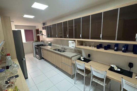 Cozinha de apartamento à venda com 3 quartos, 143m² em Recreio dos Bandeirantes, Rio de Janeiro