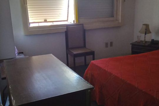 Quarto de apartamento à venda com 2 quartos, 135m² em Floresta, Porto Alegre