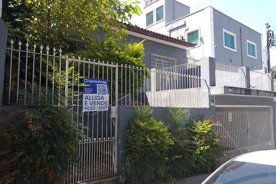 Fachada de casa para alugar com 7 quartos, 170m² em Vila Campesina, Osasco
