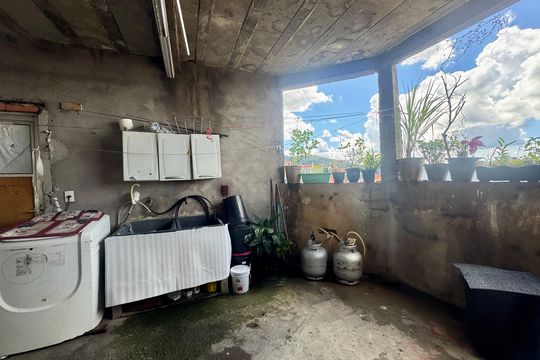 Área de Serviço de casa para alugar com 3 quartos, 180m² em Jardim Sao Domingos, Guarulhos