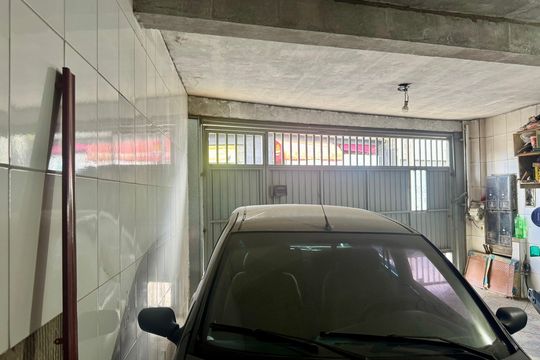 Garagem de casa para alugar com 3 quartos, 180m² em Jardim Sao Domingos, Guarulhos