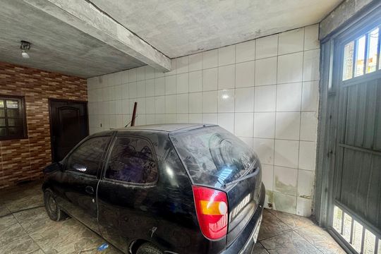 Garagem de casa para alugar com 3 quartos, 180m² em Jardim Sao Domingos, Guarulhos