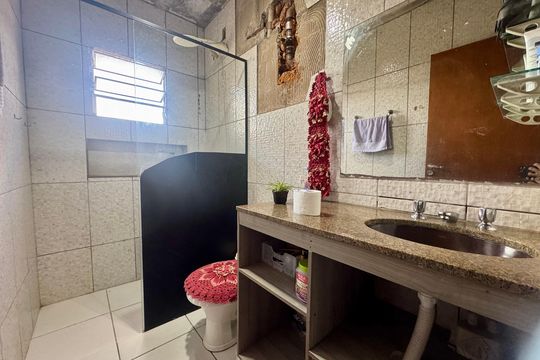 Banheiro de casa para alugar com 3 quartos, 180m² em Jardim Sao Domingos, Guarulhos
