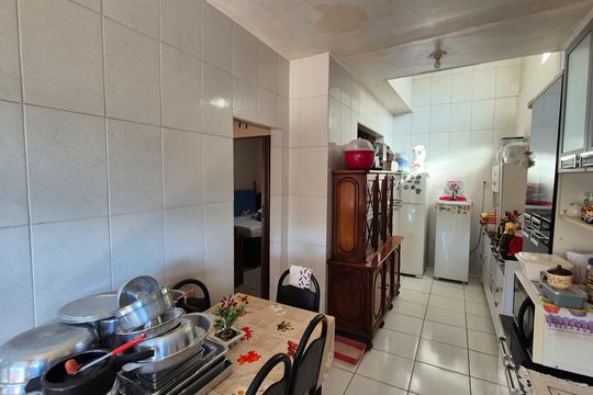 Cozinha de casa à venda com 2 quartos, 67m² em Irajá, Rio de Janeiro