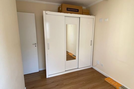 Quarto de apartamento à venda com 3 quartos, 62m² em Vila Mangalot, São Paulo