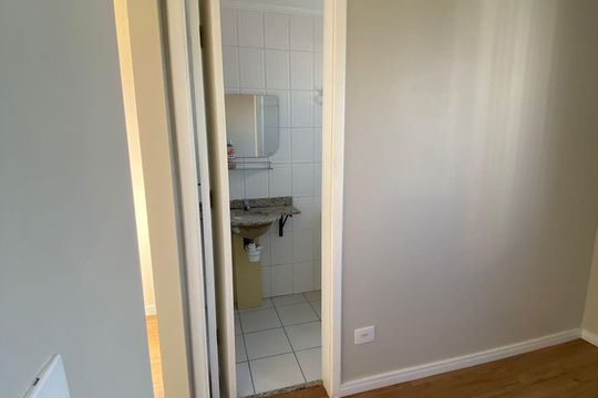 Quarto de apartamento à venda com 3 quartos, 62m² em Vila Mangalot, São Paulo