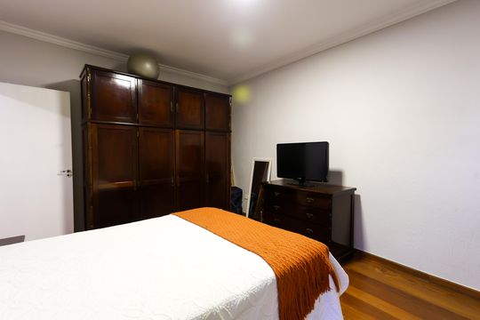 quarto 1 de casa de condomínio à venda com 4 quartos, 220m² em Parque Monte Alegre, Taboão da Serra