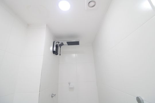 Banheiro de apartamento para alugar com 1 quarto, 24m² em Jardim Prudência, São Paulo