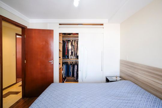 Suíte  de apartamento à venda com 3 quartos, 188m² em Santa Maria, São Caetano do Sul