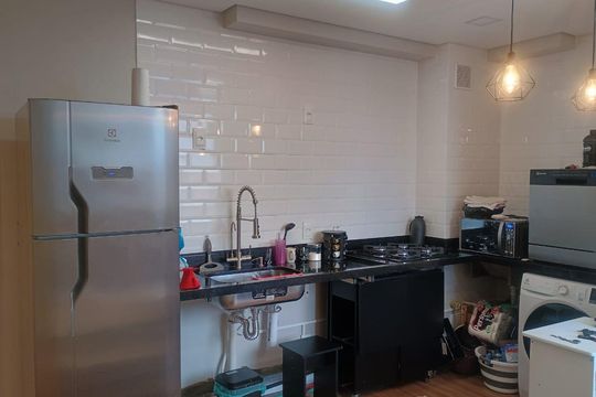 Cozinha de apartamento para alugar com 2 quartos, 35m² em Limão, São Paulo