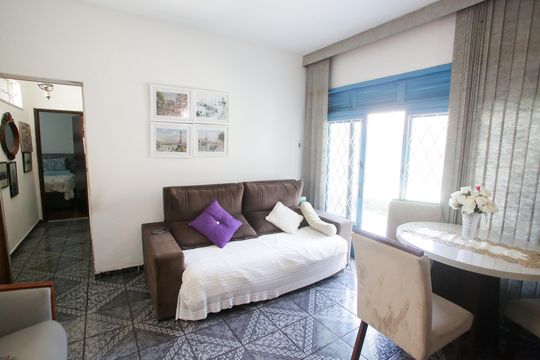 Sala de Estar de casa para alugar com 4 quartos, 303m² em Taquara, Rio de Janeiro