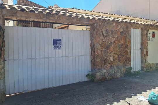 Fachada de apartamento para alugar com 1 quarto, 65m² em Brasilândia, São Gonçalo
