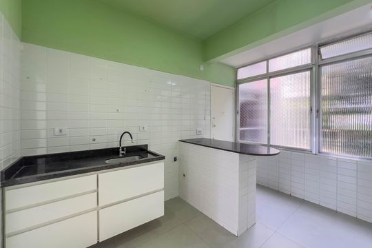 Cozinha de apartamento à venda com 2 quartos, 85m² em Vila Mariana, São Paulo
